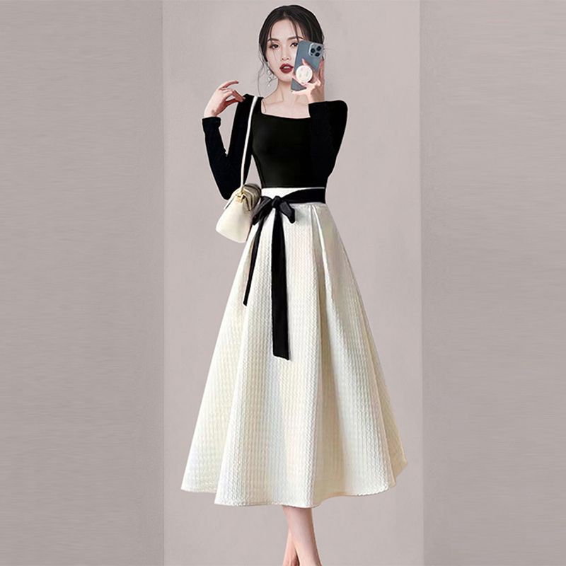 Elegant and slimming style with a large swing skirt