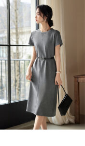 Simple temperament skirt round neck short sleeved dress