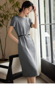 Simple temperament skirt round neck short sleeved dress