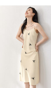 Temperament V-neck mid length embroidered camisole skirt