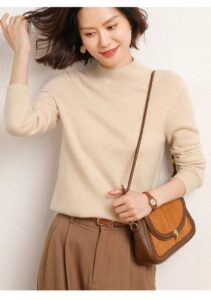 Half high neck sweater knitted sweater