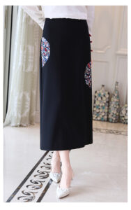 New Chinese style embroidered slit skirt